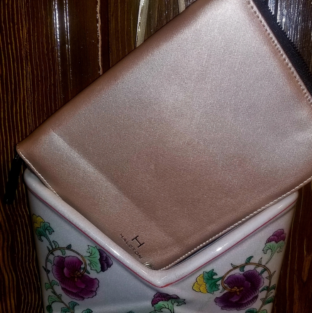 Halston Makeup/Brush Case